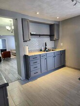 1005 N State St in Appleton, WI - Foto de edificio - Building Photo