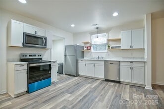 313 Heyward St in Rock Hill, SC - Foto de edificio - Building Photo