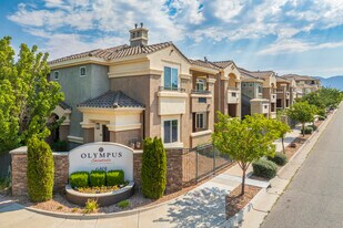 San Antonio Condominiums in Albuquerque, NM - Building Photo