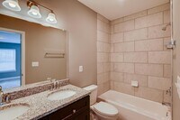 1006 W 38th St photo'