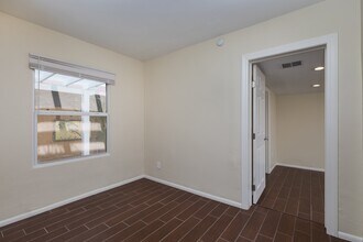 1646 E Indianola Ave in Phoenix, AZ - Building Photo - Building Photo