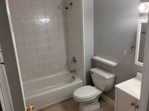 69 Bennett St in Bridgeport, CT - Foto de edificio - Building Photo