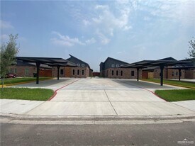 12 Hidden Hls St in Mission, TX - Building Photo