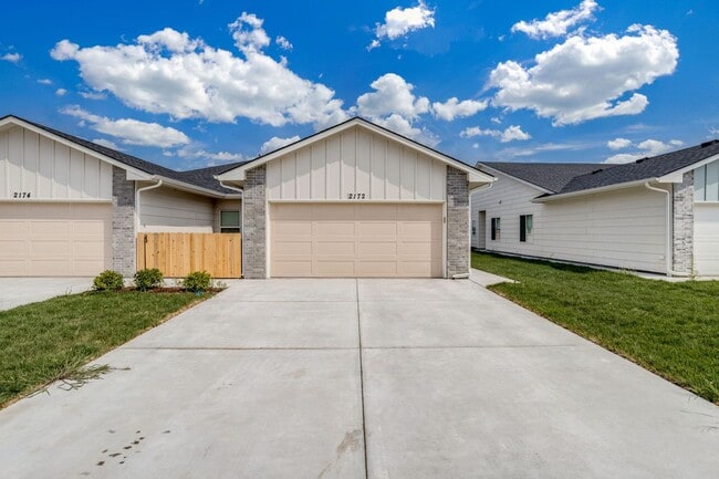 2021 Melody Ln in Goddard, KS - Building Photo - Building Photo