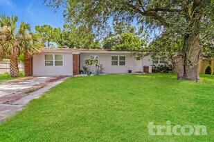 2625 Nova Dr in Apopka, FL - Building Photo