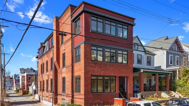 813 N Sheridan Ave, Unit 1
