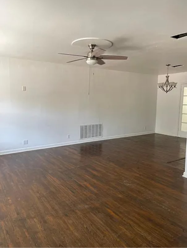 123 Haverhill Dr in San Antonio, TX - Foto de edificio - Building Photo