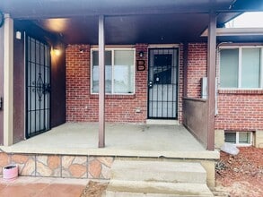 1730 Del Mar Pkwy in Aurora, CO - Building Photo - Building Photo