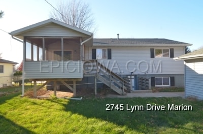 2745 Lynn Dr in Marion, IA - Foto de edificio - Building Photo