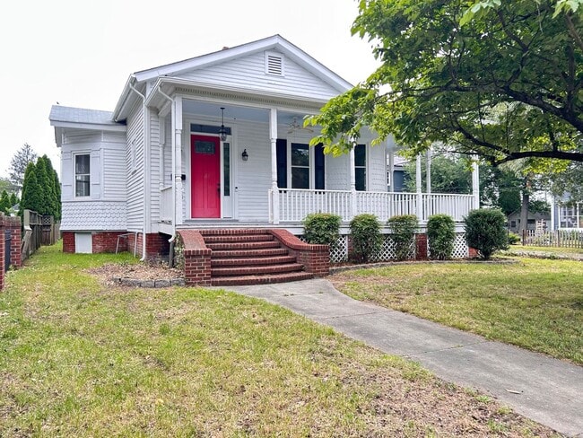 property at 349 E Pembroke Ave