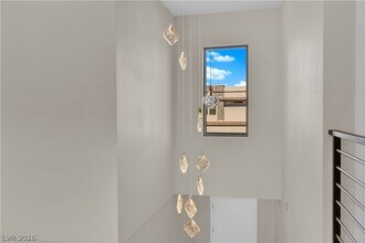 10663 Stone Ledge Ave in Las Vegas, NV - Building Photo - Building Photo