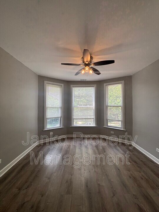 7311 S Dorchester Ave in Chicago, IL - Building Photo