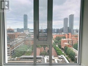 158 Front St E in Toronto, ON - Building Photo - Building Photo