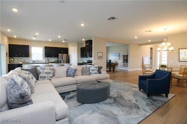 15765 Cortina St in Naples, FL - Building Photo - Building Photo