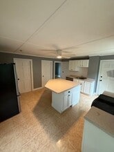 17 Davis St in Plymouth, MA - Building Photo - Building Photo