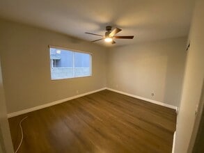 4161 W 159th St in Lawndale, CA - Foto de edificio - Building Photo