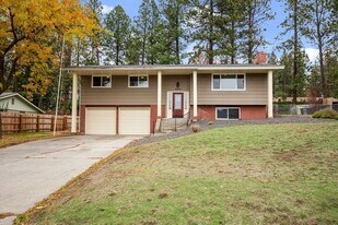 12805 E 25th Ave in Spokane Valley, WA - Building Photo