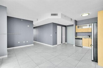 3180 Coral Wy in Miami, FL - Building Photo - Building Photo
