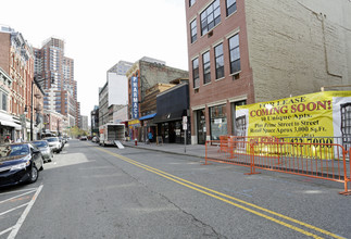 143 Newark Ave in Jersey City, NJ - Building Photo - Building Photo