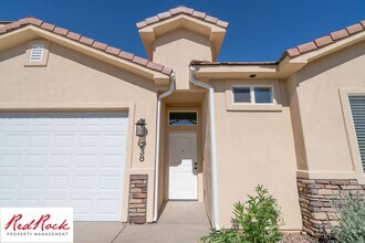 238 N 2585 W in Hurricane, UT - Foto de edificio - Building Photo
