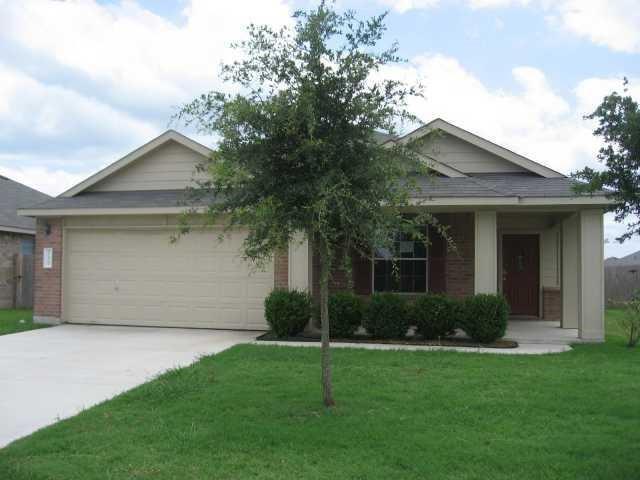 222 Mossy Rock Dr in Hutto, TX - Building Photo