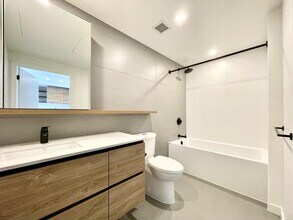 10448 University Dr in Surrey, BC - Building Photo - Building Photo