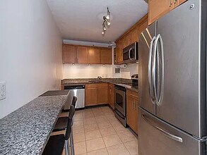 872 Massachusetts Ave, Unit 403 in Cambridge, MA - Building Photo - Building Photo