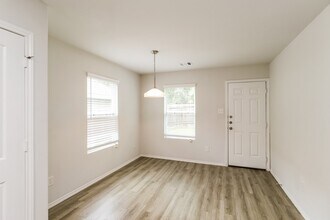 2722 Madison Ct in Conroe, TX - Building Photo - Building Photo