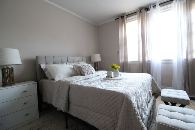 800 Monroe Ave in Scranton, PA - Foto de edificio - Building Photo