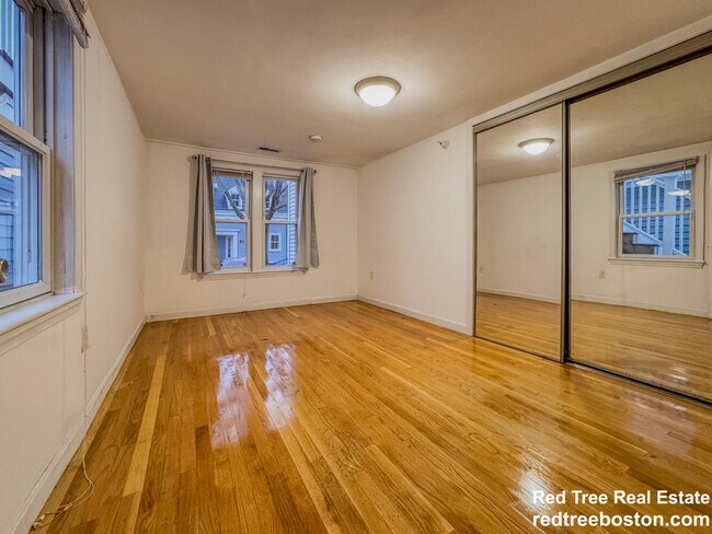 89 Spring St, Unit 3 in Cambridge, MA - Building Photo - Building Photo