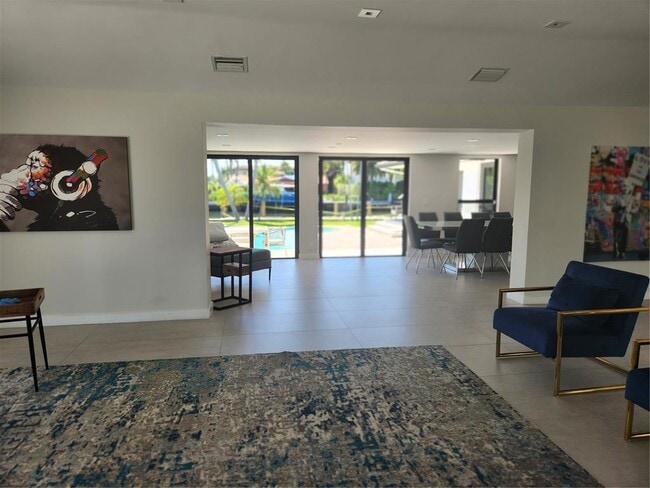 428 Hibiscus St in Hallandale Beach, FL - Building Photo - Building Photo