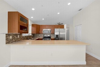 113 Danielle Ct in Weston, FL - Building Photo - Building Photo