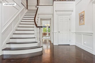 34 Redcoats Ln in Sag Harbor, NY - Building Photo - Building Photo