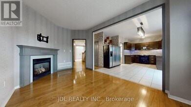 62 Kaitlin Dr in Richmond Hill, ON - Building Photo - Building Photo