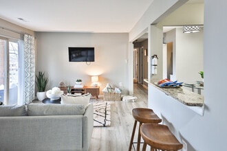 ReNew Foundry Centre in Owings Mills, MD - Building Photo - Building Photo