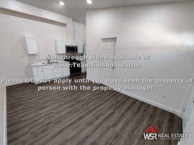 1960 Summertree Dr in Perris, CA - Building Photo - Building Photo