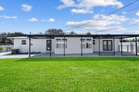 12994 SE Papaya St in Hobe Sound, FL - Foto de edificio - Building Photo