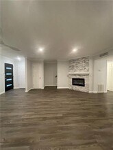 6537 Valleyside Rd in Austin, TX - Building Photo - Building Photo