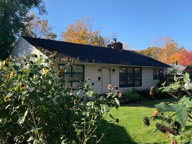 property at 332 Mygatt Ave