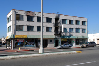 Brighton Hotel in Torrance, CA - Foto de edificio - Building Photo