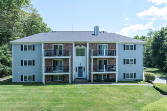 Plymouth Colony Condominiums in Plymouth, MA - Building Photo - Building Photo