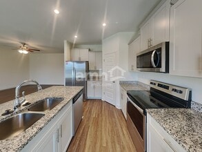 5063 Mountain Springs Rd in Nashville, TN - Building Photo - Building Photo