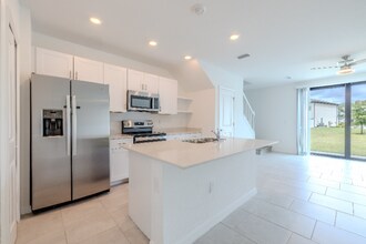 14310 Oviedo Pl in Ft. Myers, FL - Building Photo - Building Photo