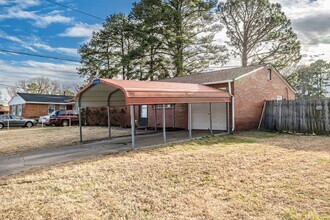 3945 Starboard Rd in Chesapeake, VA - Building Photo - Building Photo