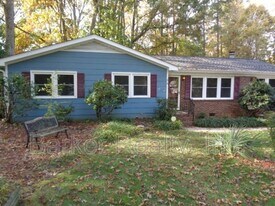 309 White Oak Dr in Cary, NC - Building Photo