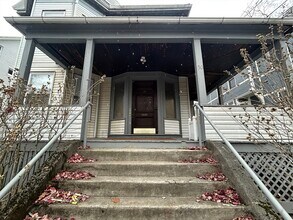 50 Dartmouth St in Somerville, MA - Building Photo - Building Photo