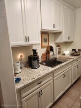 12019 Ocean Park Blvd, Unit 12019 in Los Angeles, CA - Building Photo - Building Photo