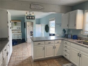 2542 W 8th St in Ashtabula, OH - Building Photo - Building Photo