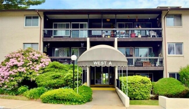 property at 400 Narragansett Pkwy