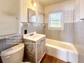 1320 Adams St in Little Rock, AR - Building Photo - Building Photo